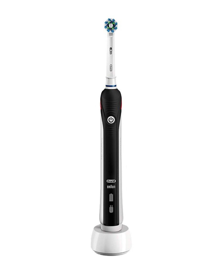 Oral B Pro 2 2000 Electric Toothbrush Black with Travel Case
